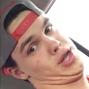 Meet your Posher, Josh